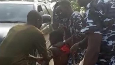 Photo of Tension as trigger-happy Nigerian soldiers reportedly open fire on policemen returning from Anambra governorship election, many officers injured 