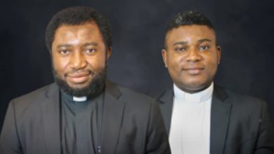 Photo of Two Nigerian priests to prematurely end US stay over visa palaver 