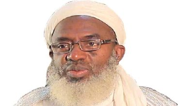 Photo of Sheikh Gumi defends negotiation with bandits, says those calling for his arrest are ‘spineless, irresponsible, unpatriotic imbecilic people’