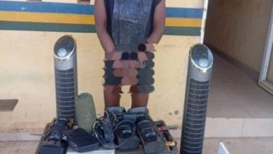 Photo of Police officer commits suicide amid allegation of involvement in arms supply to bandits