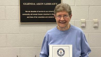 Photo of Teacher wins Guinness World Record for working 61 years at the same school