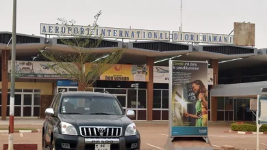 Photo of Heavy gunfire and blasts heard near airport in Niger’s capital