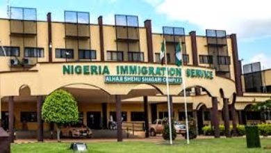 Photo of Immigration officer killed by wife in deadly confrontation over alleged infidelity 