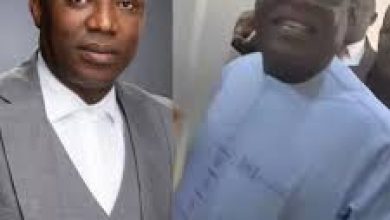 Photo of Sowore confronts Minister Umahi for alleged abuse of police powers in Abuja