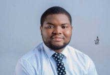 Photo of Meet 25-year-old Oyelami with 9 A1s in WAEC, First Class in UI Law, Law School