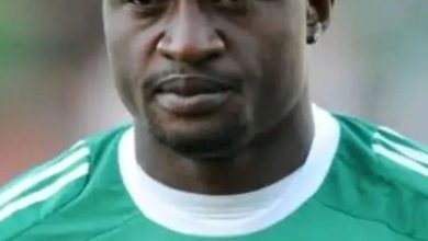 Photo of Ex–Super Eagles striker collapses, dies during match in Kaduna